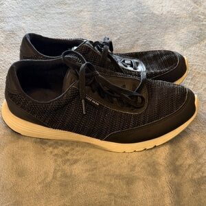 Cole Haan Men's Black and White Sneakers Size 9